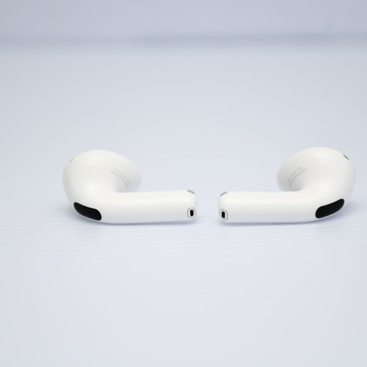 �����ʡ�Apple�ݾ�ͭ���AirPods 4 MXP63J/A A3050