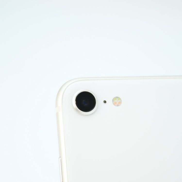 �ڽ����Хåƥ꡼83���SIM�ե꡼ iPhoneSE �裳���� 64GB �������饤��