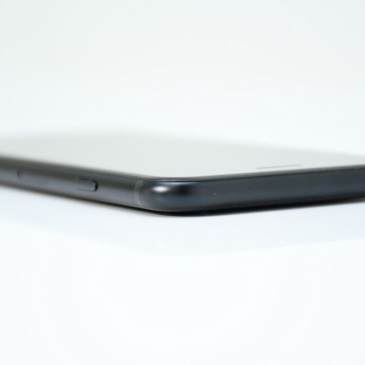 �����ʡ������Хåƥ꡼87���SIM�ե꡼ iPhoneSE �裳���� 64GB �ߥåɥʥ���