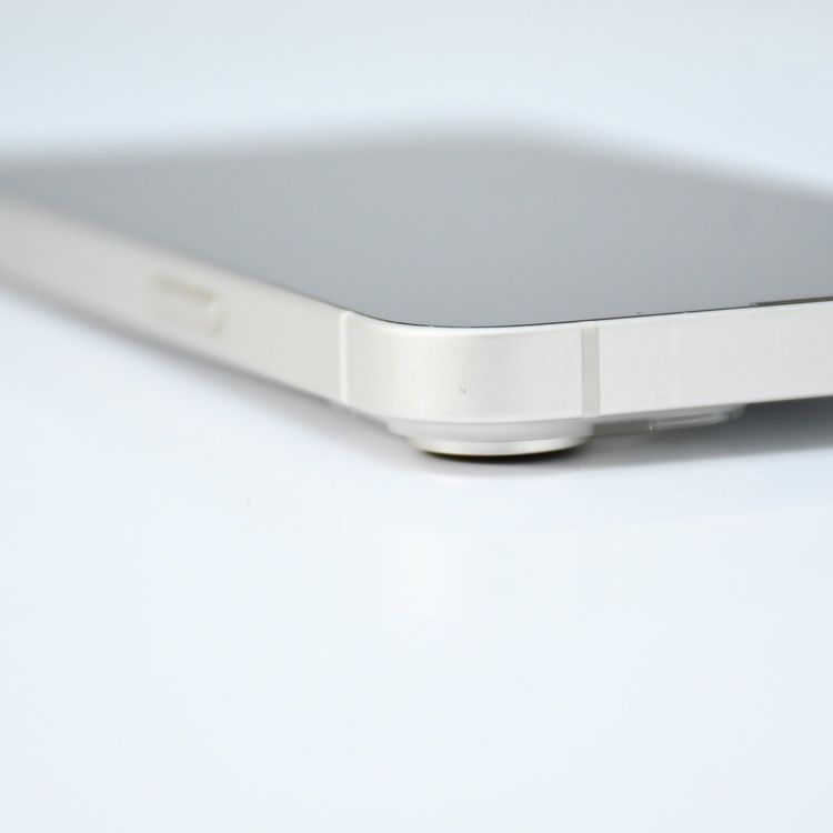 �ڱվ����ʡ������Хåƥ꡼��������89%��SIM�ե꡼ iPhone14 128GB �������饤��