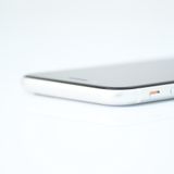 �ڽ����Хåƥ꡼�������� 82���SIM�ե꡼ iPhone SE �裲���� 64GB �ۥ磻��