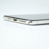 �ڥ���󥯡�ư���ǽ��SIM�ե꡼ iPhone XS 64GB ����С�