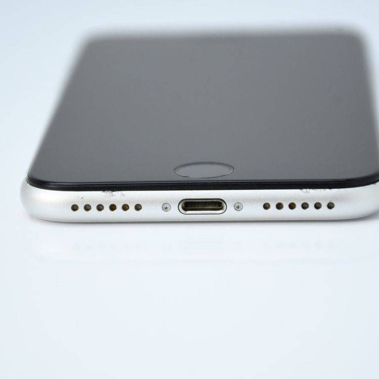 ��ư��ġ�����100 %��SIM�ե꡼ iPhone SE�裲���� 128GB �ۥ磻��