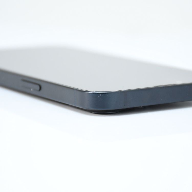 �ڱվ����ʡ�SIM�ե꡼ iPhone13 256GB �ߥåɥʥ���