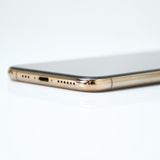 �ڥ���󥯡����ʡ�au iPhone XS 64GB �������