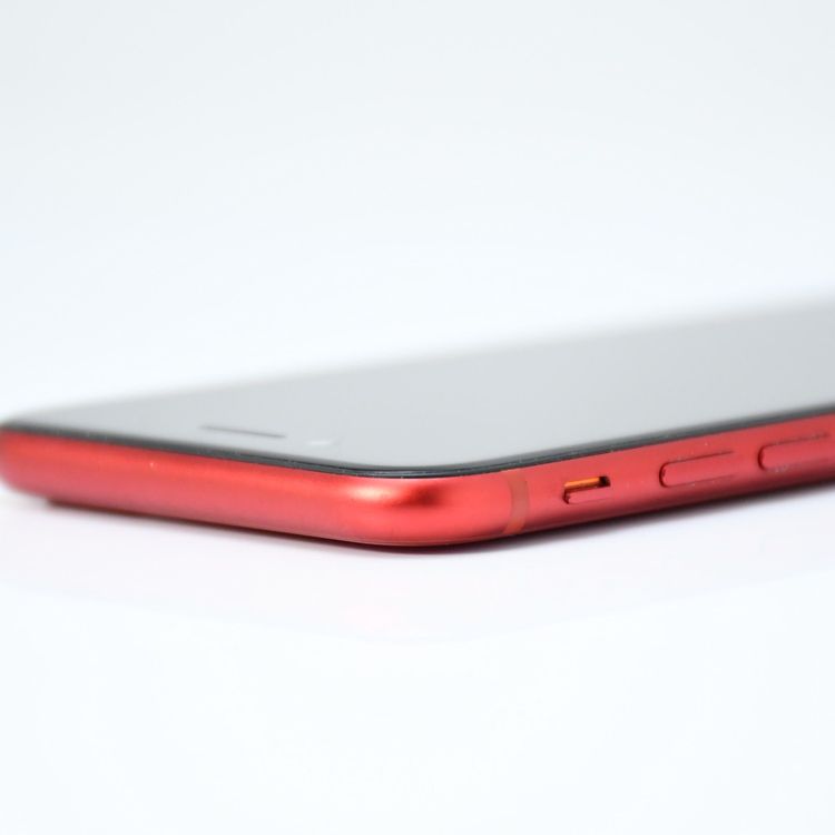 �����ʡ�SIM�ե꡼ iPhone SE �裲���� 64GB ��å�