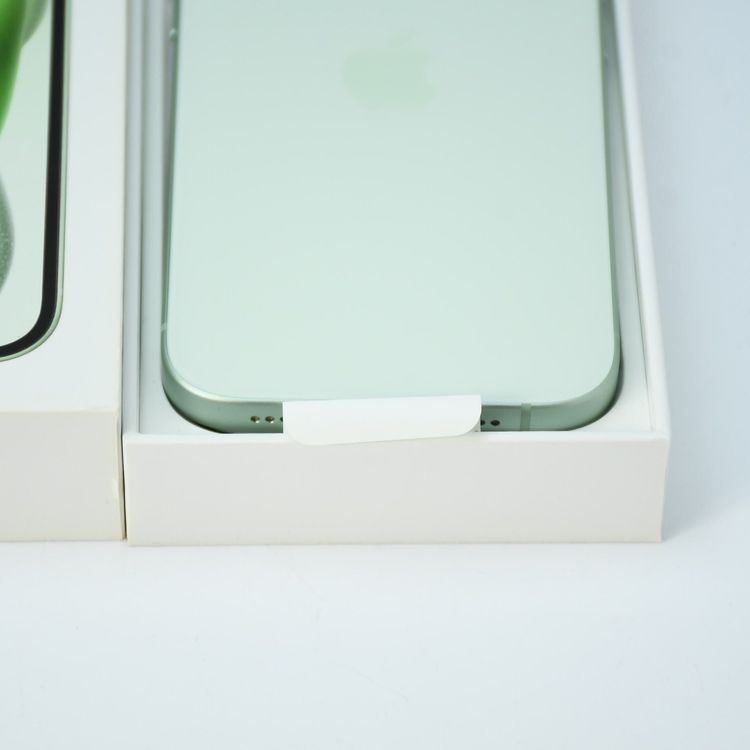 �ڶ˾����ʡ������Хåƥ꡼86�����°�ʴ�����SIM�ե꡼ iPhone15 128GB ���꡼��