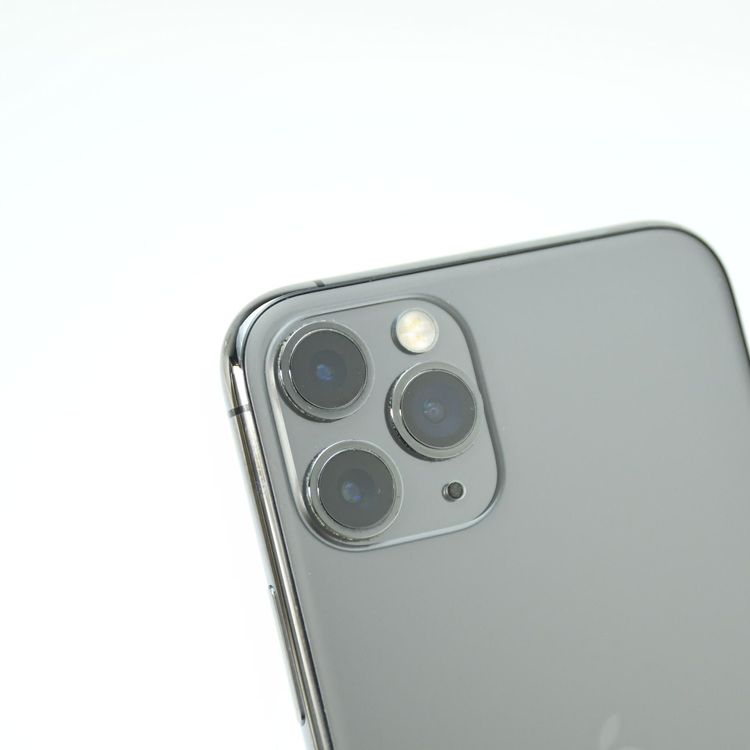 �����ʡ�SIM�ե꡼ docomo iPhone11 Pro 64GB ���ڡ������쥤