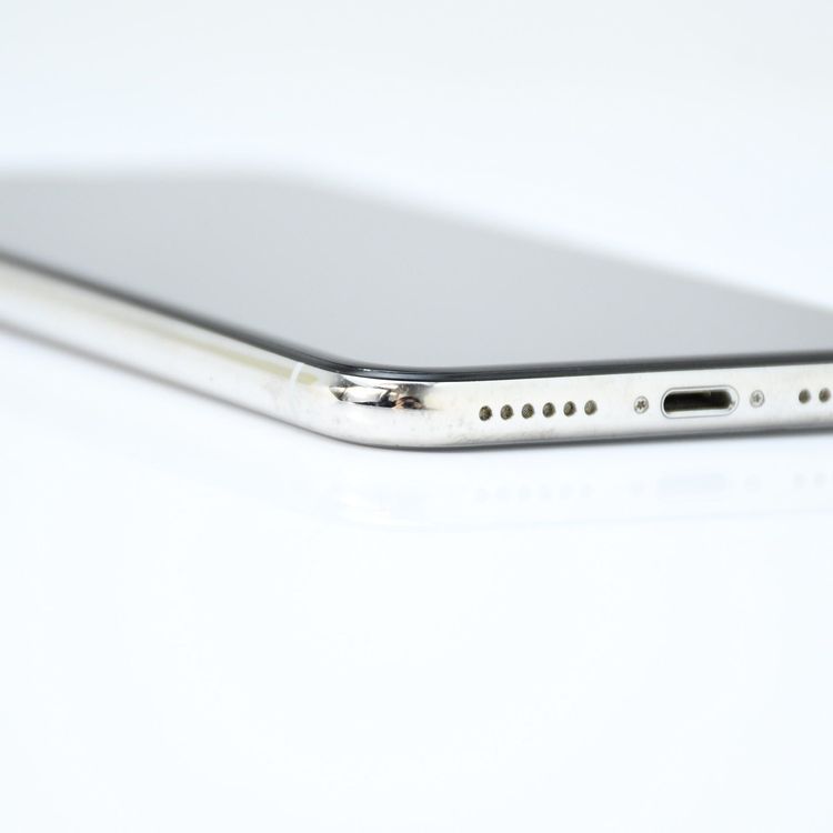 �ڱվ����ʡ������Хåƥ꡼83��� SIM�ե꡼ iPhone X 256GB ����С�