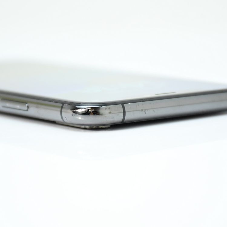 �ڱվ����ʡ������Хåƥ꡼84���SIM�ե꡼ iPhone XS 256GB ���ڡ������쥤