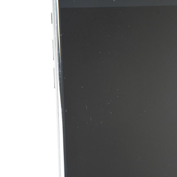 ưġ100 %docomo SIMե꡼ iPhone SE 裲 128GB