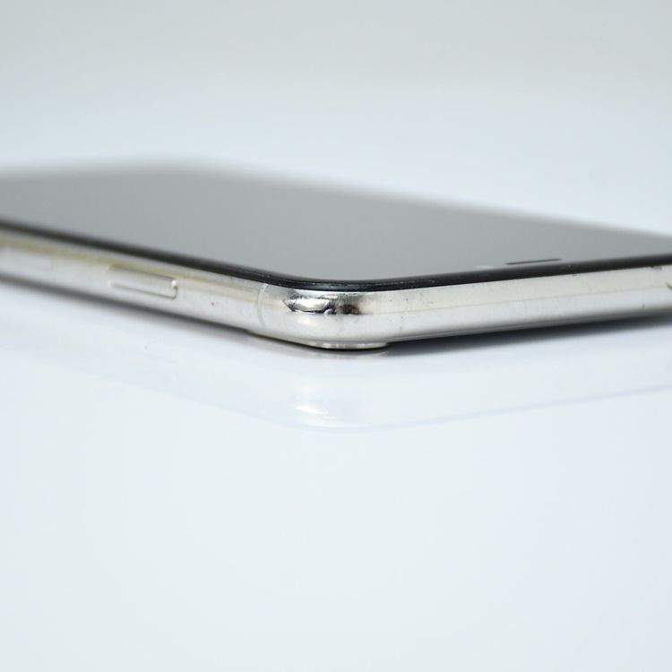 ��ư���ǽ������100����վ����ʡ�au SIM�ե꡼ iPhone X 64GB ����С�
