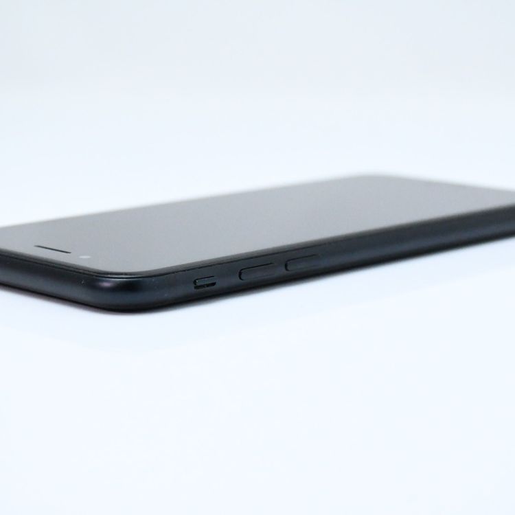 ưġ100 %SIMե꡼ iPhone SE 3 64GB ߥåɥʥ