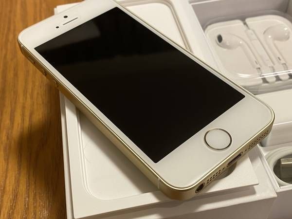 �����ʡ� iPhone SE����1�����32GB ������� ��SoftBank�ǡ�