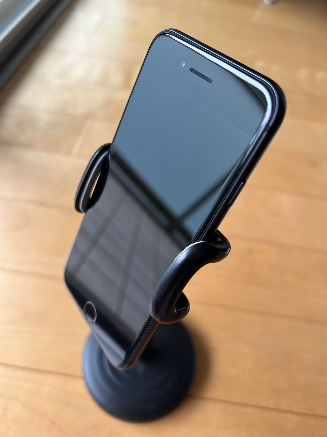 ムスビー｜【中古】 iPhone8 64GB ブラック バッテリー100%【iPhone8