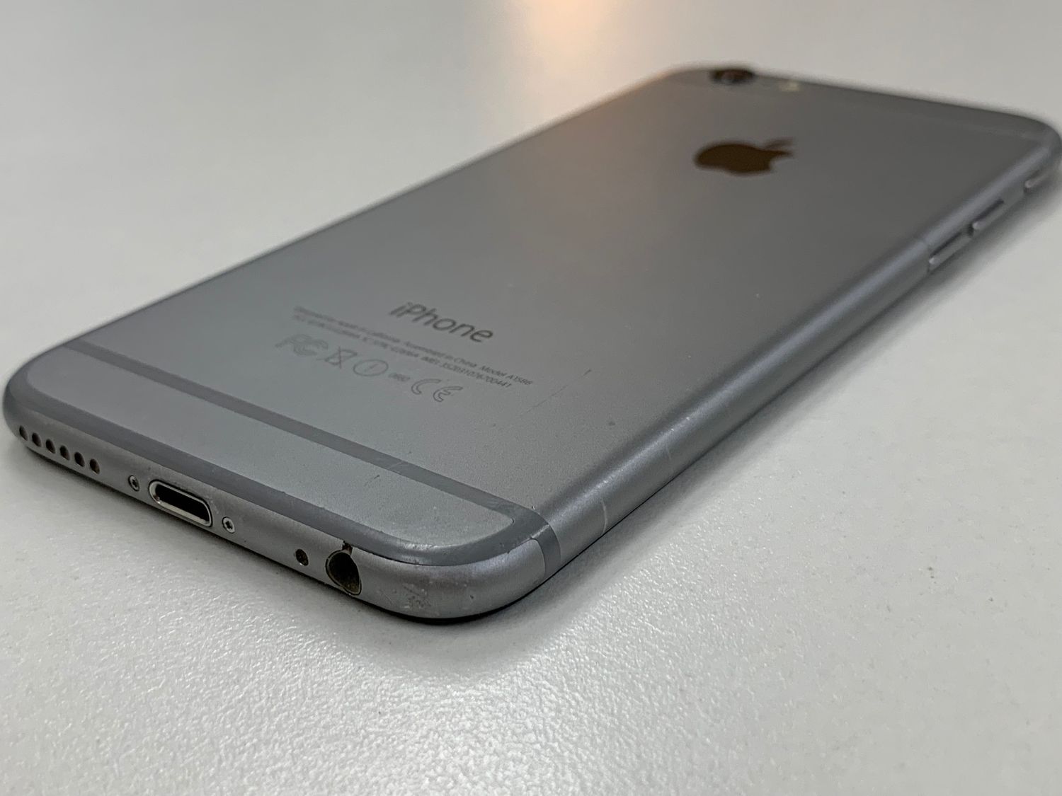 ムスビー｜【送料無料・即日発送】◇au iPhone6 64GB スペースグレー 