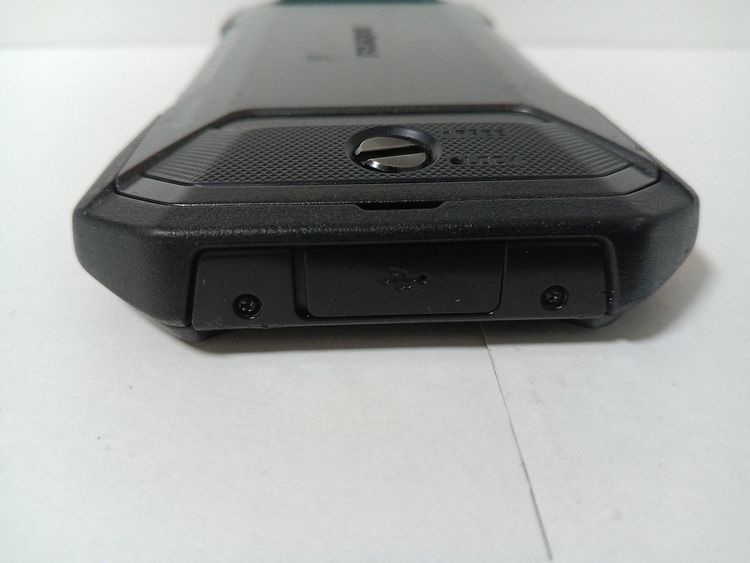 �� au ������ TORQUE 5G KYG01 �֥�å� SIM���å�����Ѥ�