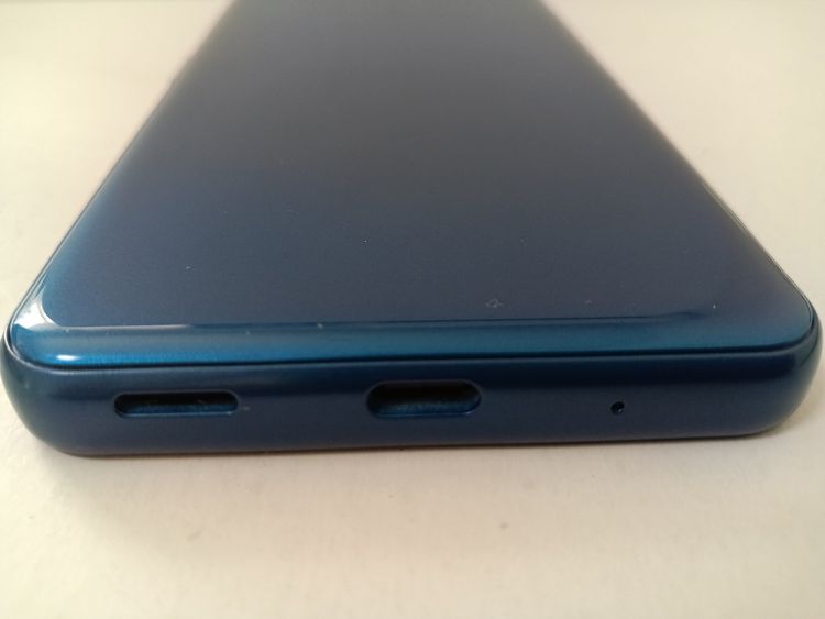 �� SoftBank ����ץ륹�ޥ�6 A201SH ����ǥ����֥롼
