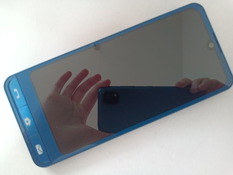 �� SoftBank ����ץ륹�ޥ�6 A201SH ����ǥ����֥롼