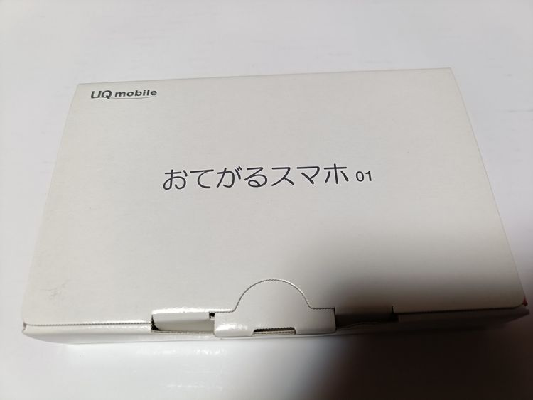  UQ mobile Ƥ륹ޥ01 KYV44 ӡå ̤