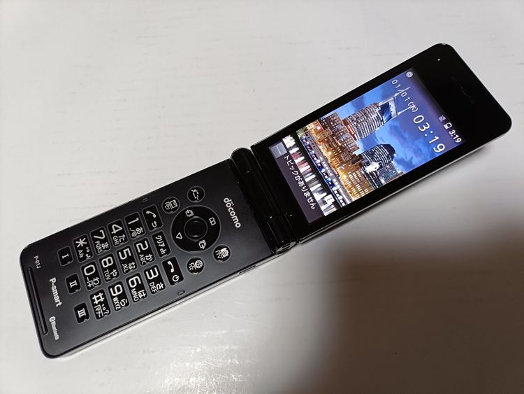 �� docomo P-smart �������� P-01J �֥�å�