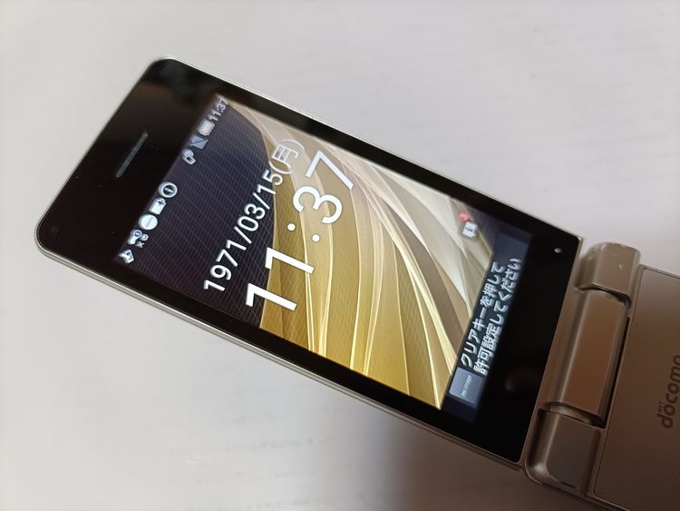 �� docomo SH-02L AQUOS SHARP �������� �������