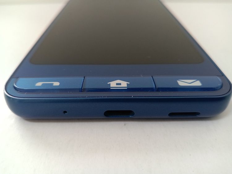 �� SoftBank ����ץ륹�ޥ�6 A201SH ����ǥ����֥롼