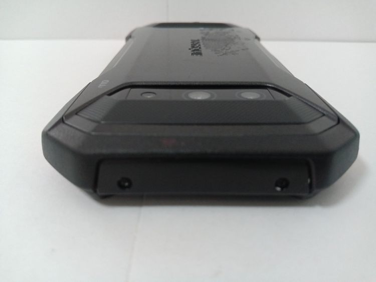�� au ������ TORQUE 5G KYG01 �֥�å� SIM���å�����Ѥ�