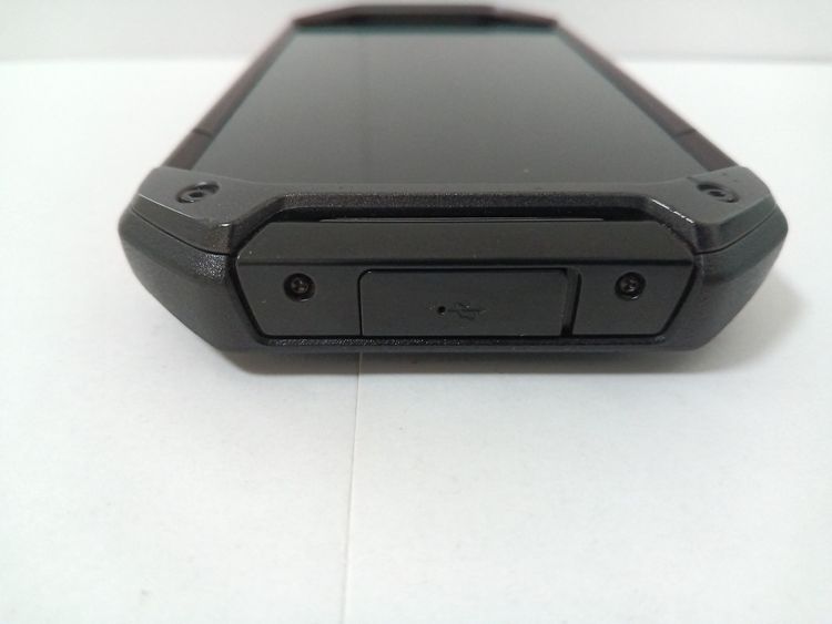 �� au ������ TORQUE 5G KYG01 �֥�å� SIM���å�����Ѥ�