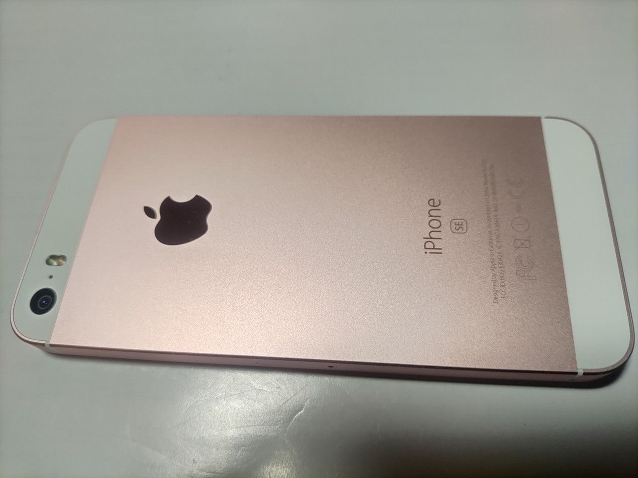 ムスビー｜☆美品 au iPhoneSE 32GB ローズゴールドMP852J/A SIMロック  