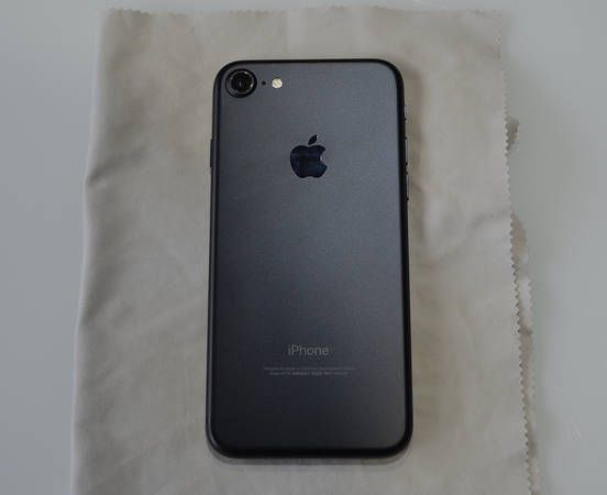 ムスビー｜iPhone7 ジェットブラック 32GB ドコモ【iPhone7 NTT  