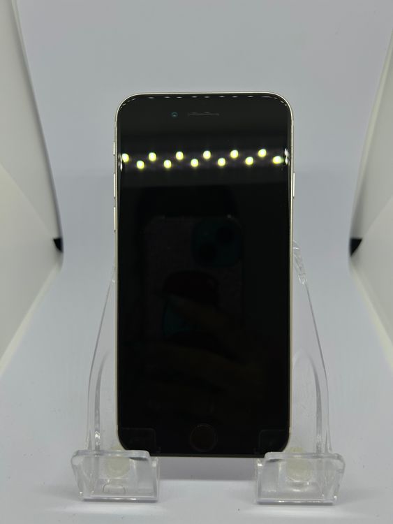 ��SIM�ե꡼ iPhoneSE��3����  64GB �������饤�� �Хåƥ꡼78%