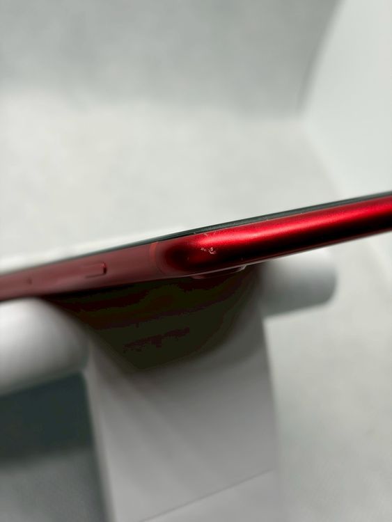 ���Хåƥ꡼85% SIM�ե꡼ iPhoneSE ��2���� 64GB ��å�