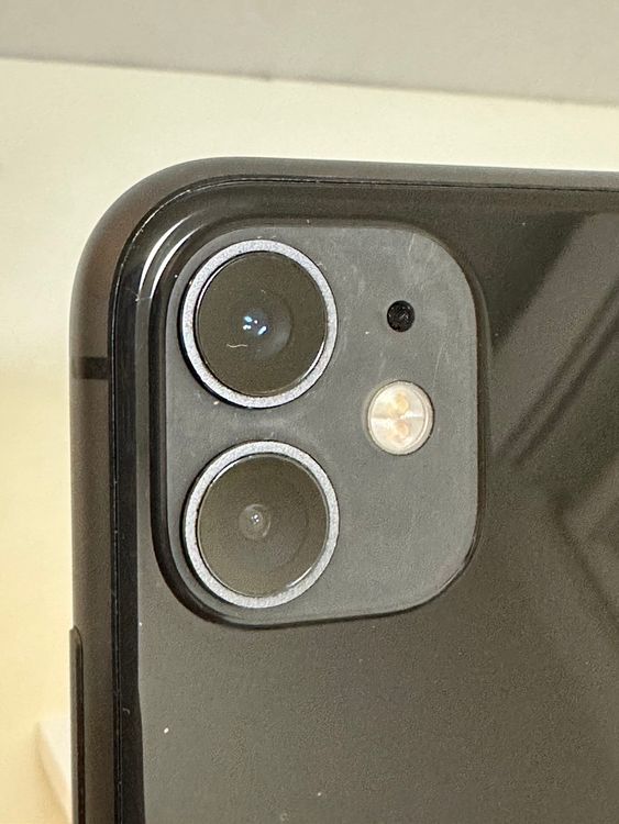 ��SIM�ե꡼ iPhone11 64GB �֥�å�