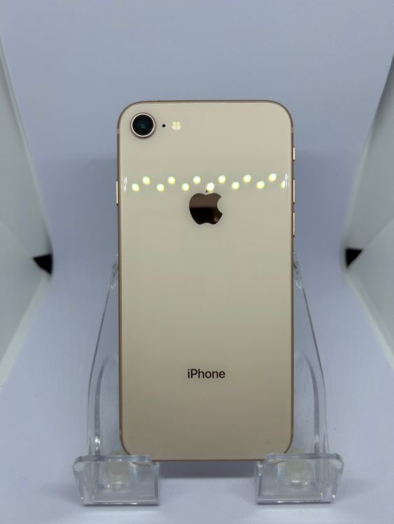 ��SIM�ե꡼ iPhone8  64GB ������� �Хåƥ꡼78%