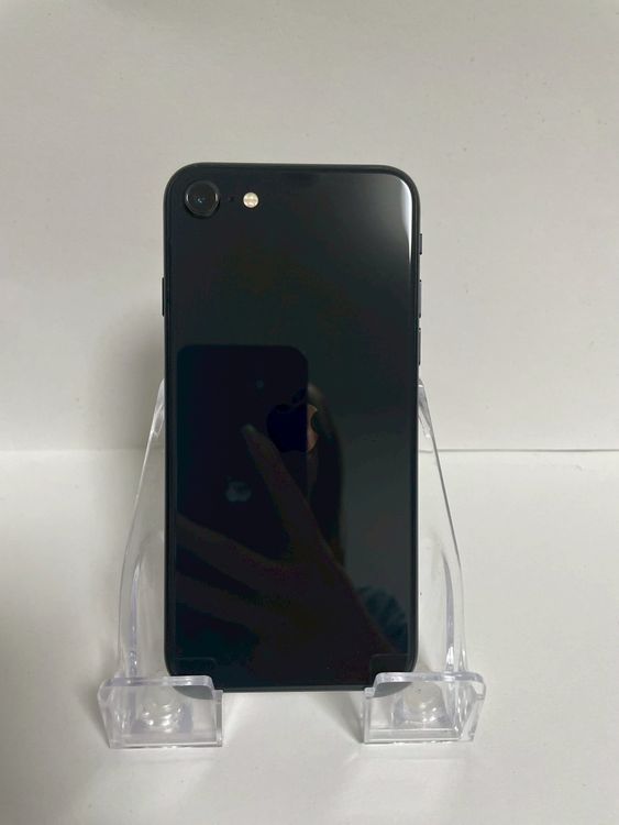 Apple iPhone SE 第２世代 【超美品】 Amazon | 【整備済み品】 Apple iPhone SE（第2世代） 64GB