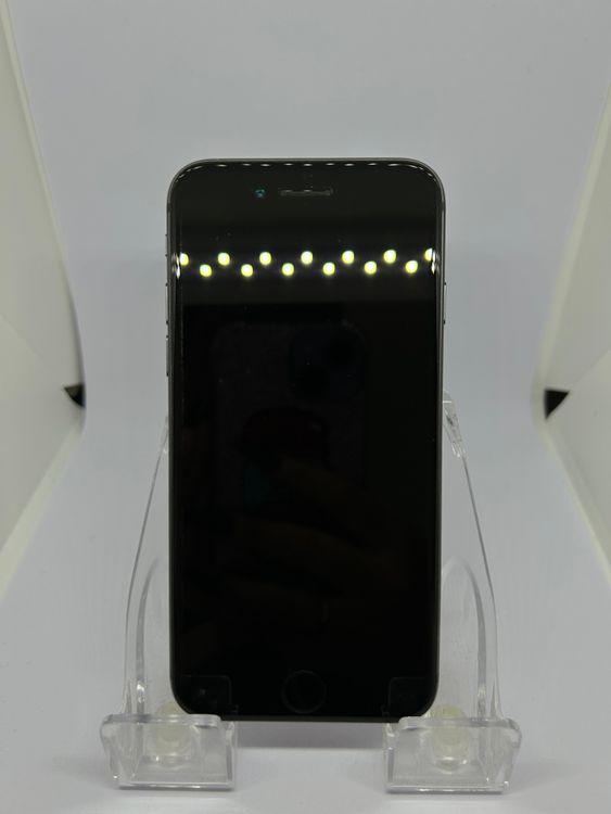 ��SIM�ե꡼ iPhone8  64GB ���ڡ������쥤 �Хåƥ꡼79%