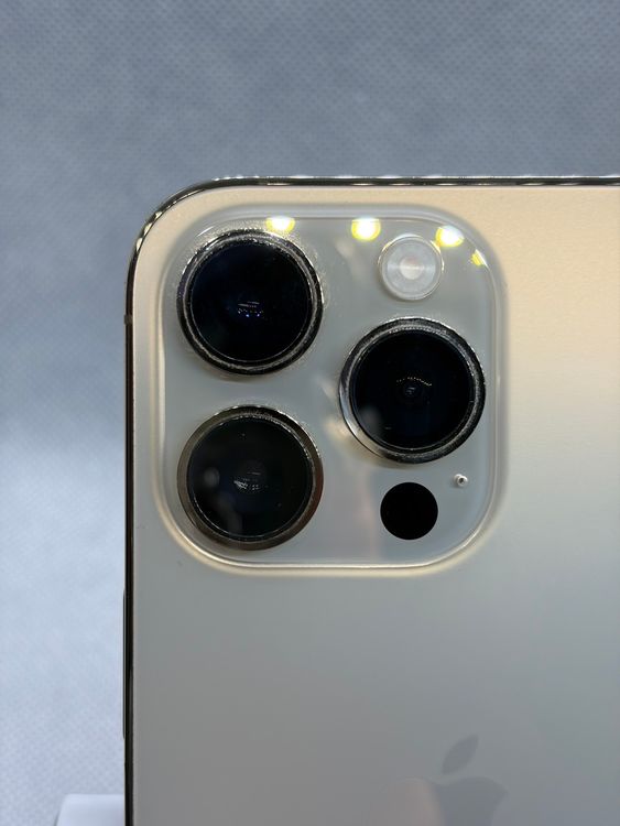���Хåƥ꡼86% SIM�ե꡼ iPhone14Pro 256GB �������