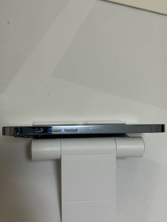 ���Хåƥ꡼86% Ķ���� SIM�ե꡼ iPhone13Pro 512GB ������֥롼