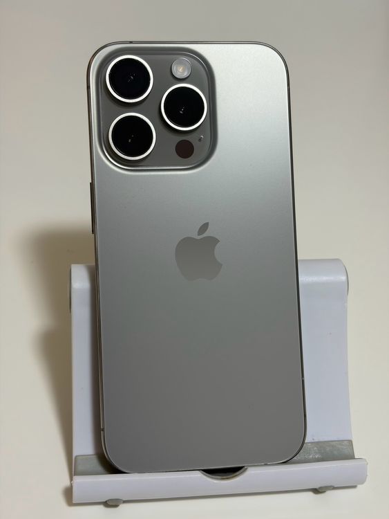 ��SIM�ե꡼ iPhone15Pro 128GB �ʥ���������˥���