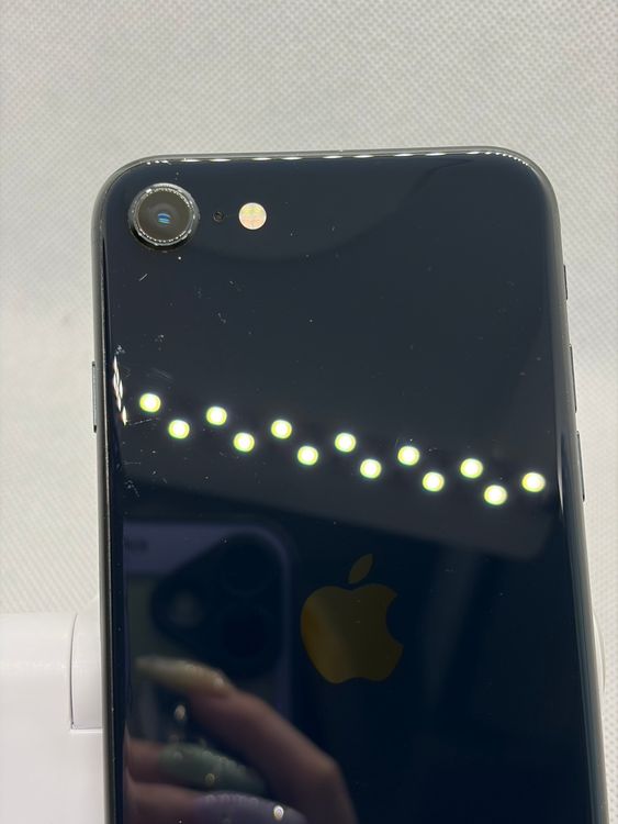 ���Хåƥ꡼92% SIM�ե꡼ iPhoneSE ��3���� 128GB �ߥåɥʥ���