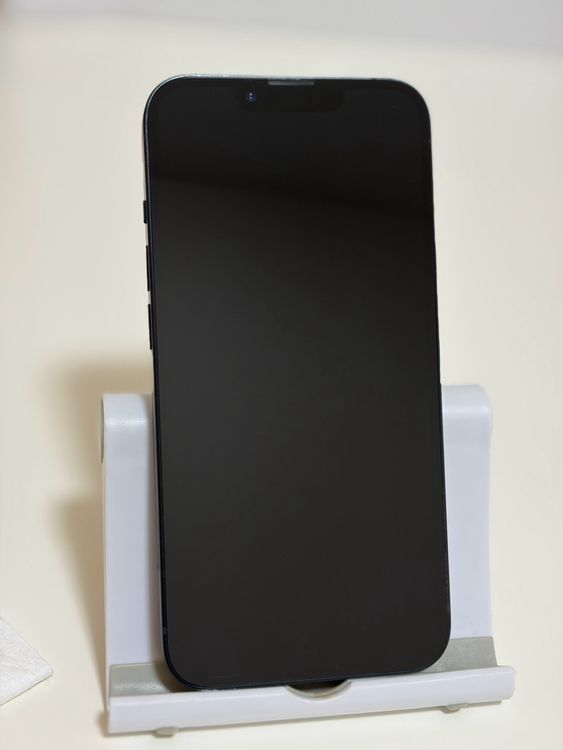 ���Хåƥ꡼88% SIM�ե꡼ iPhone13 128GB �ߥåɥʥ���