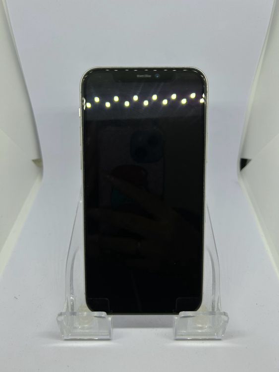 ��SIM�ե꡼ iPhone11Pro  256GB ����С�