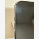 ���Хåƥ꡼82% SIM�ե꡼ iPhone15 128GB �֥롼