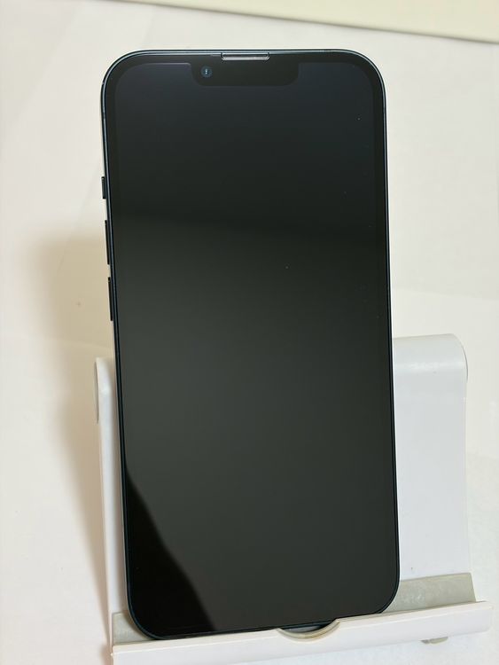 ���Хåƥ꡼81% SIM�ե꡼ iPhone13 128GB �ߥåɥʥ���