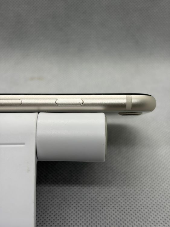 ���ϥԥͥ��ͥå� SIM�ե꡼ iPhoneSE ��3���� 64GB �������饤��