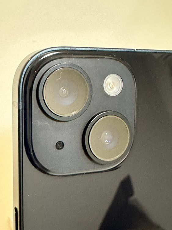 ���Хåƥ꡼86% ���� SIM�ե꡼ iPhone14 128GB �ߥåɥʥ���