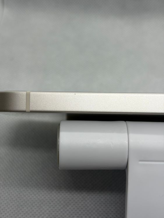 ��Ķ���� SIM�ե꡼ iPhone14 128GB �������饤�� �Хåƥ꡼82%