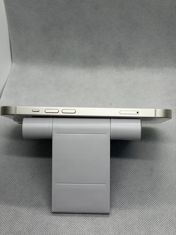 ��Ķ���� SIM�ե꡼ iPhone14 128GB �������饤�� �Хåƥ꡼82%
