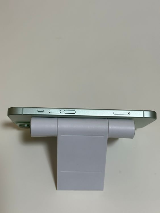 ������ �Хåƥ꡼100% SIM�ե꡼ iPhone15 128GB ���꡼��